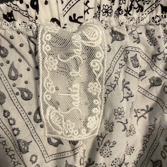 Sadie and sage - Picture 2 of 3